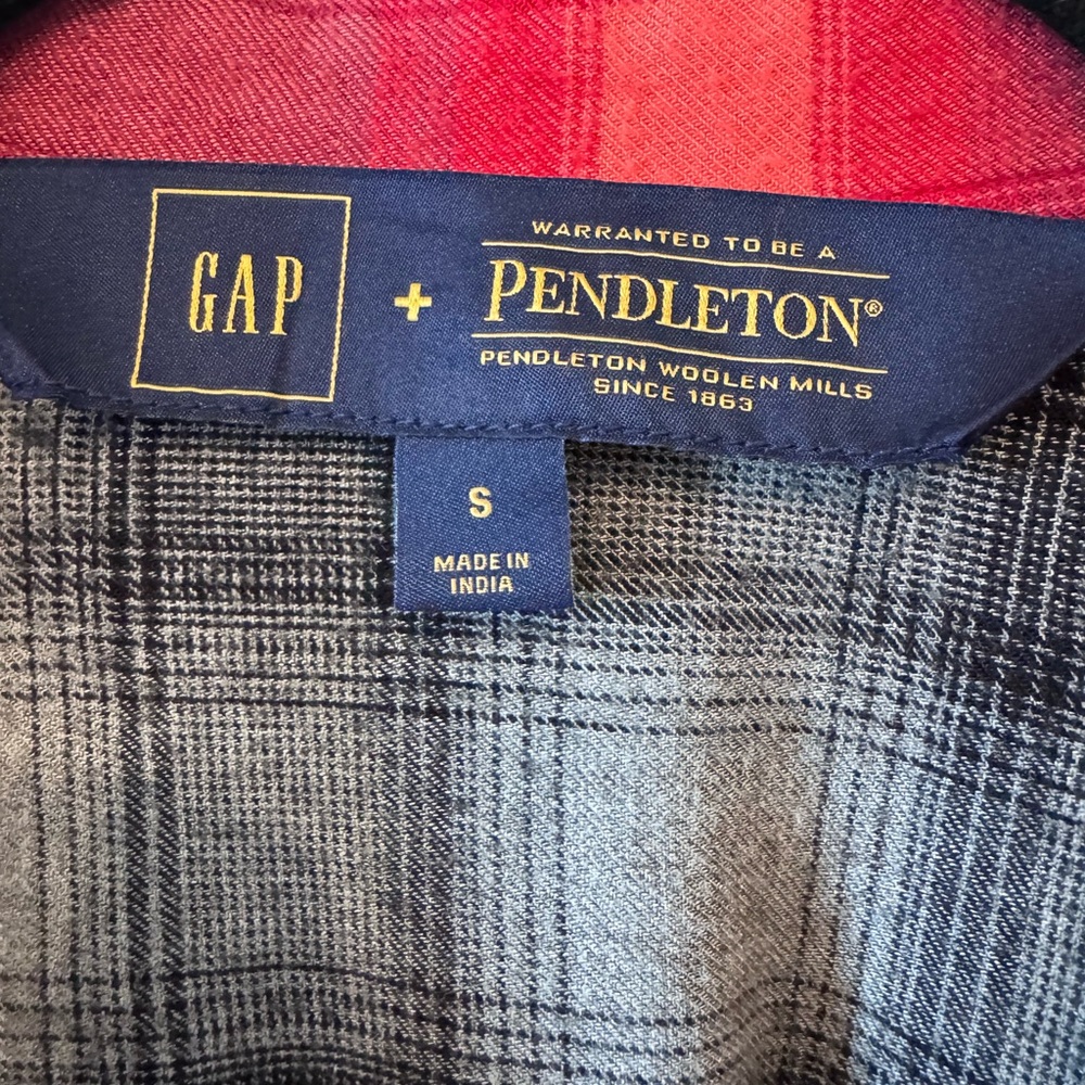 Gap + Pendleton Boyfriend Red Plaid Button Down S… - image 2